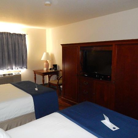 Americas Best Value Inn Sault Ste. Marie Buitenkant foto