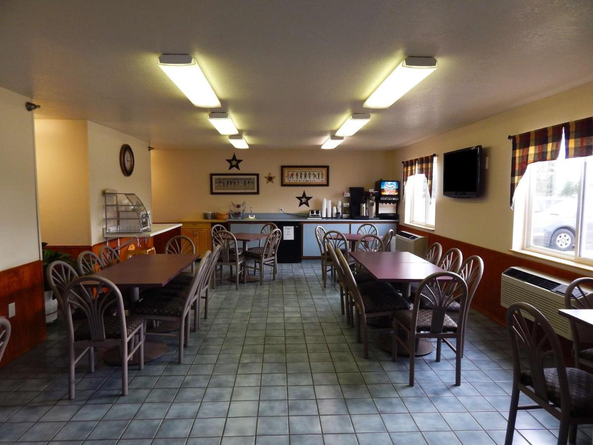 Americas Best Value Inn Sault Ste. Marie Buitenkant foto