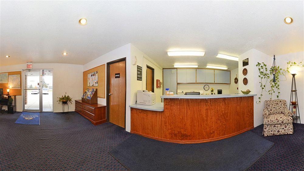 Americas Best Value Inn Sault Ste. Marie Buitenkant foto